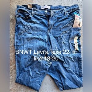 NWT Levi's jeans